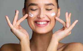 Cấp Ẩm Và Dưỡng Ẩm Khác Nhau Như Thế Nào