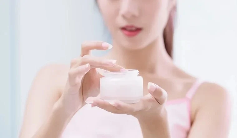 Cách Chăm Sóc Da Khi Thời Tiết Thay Đổimoinhat